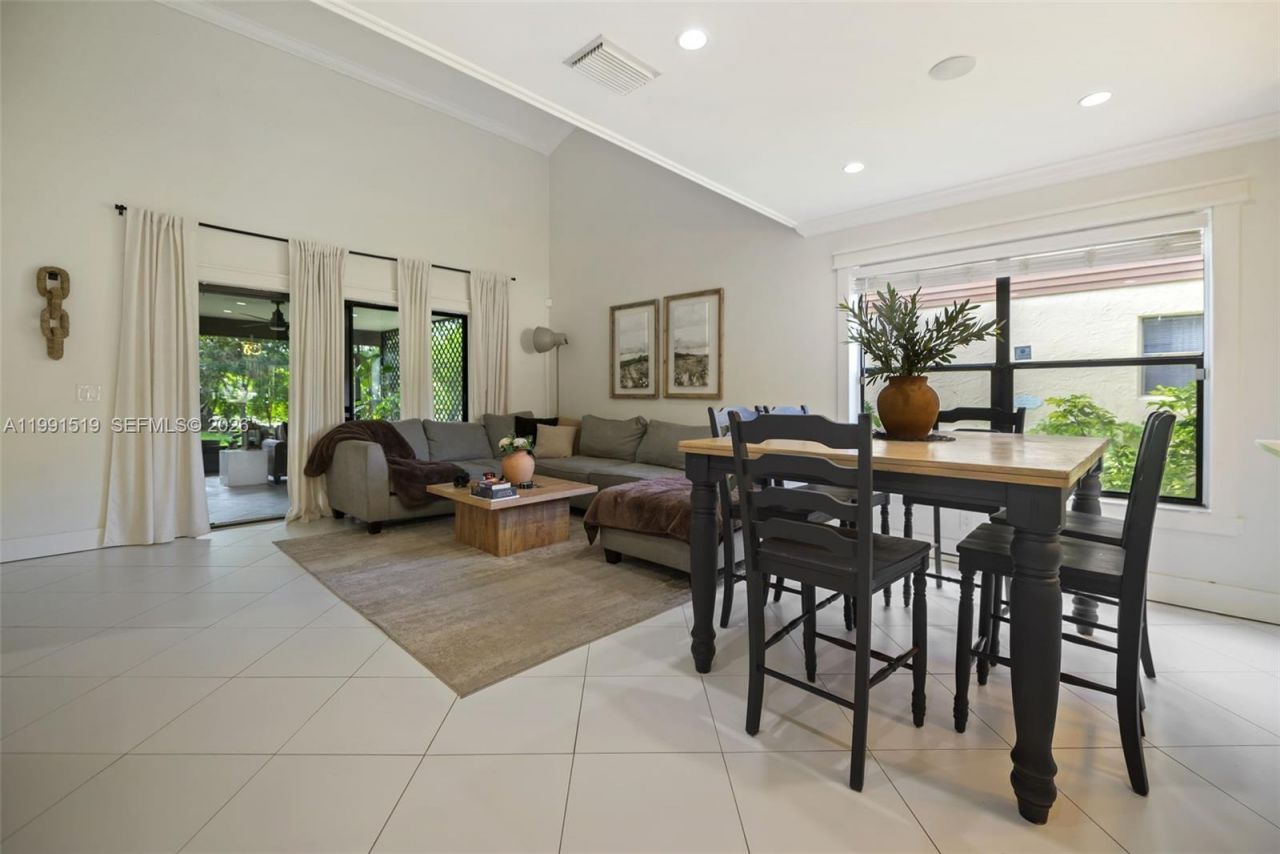 6183 Pine Tree Ln Unit B, Tamarac, FL 33319 Photo