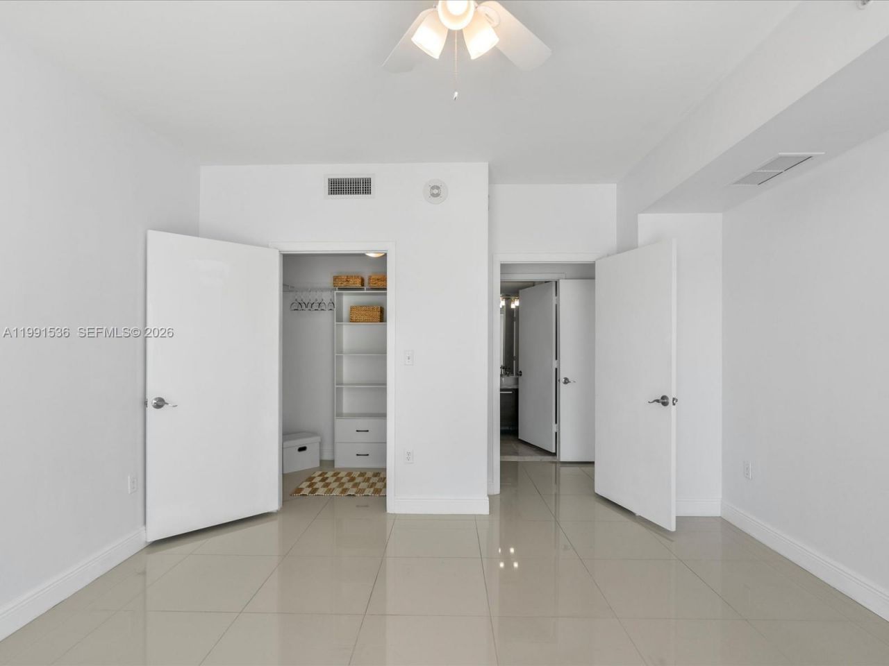 244 Biscayne Blvd, Unit 1605, Miami, FL 33132 Photo