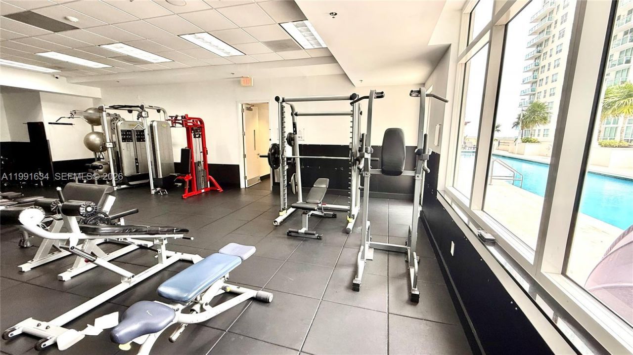 1200 Brickell Bay Dr, Unit 2216, Miami, FL 33131 Photo