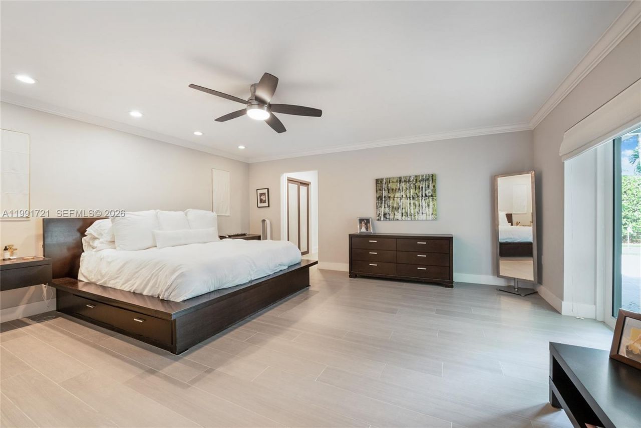 10330 SW 71st Ave, Pinecrest, FL 33156 Photo