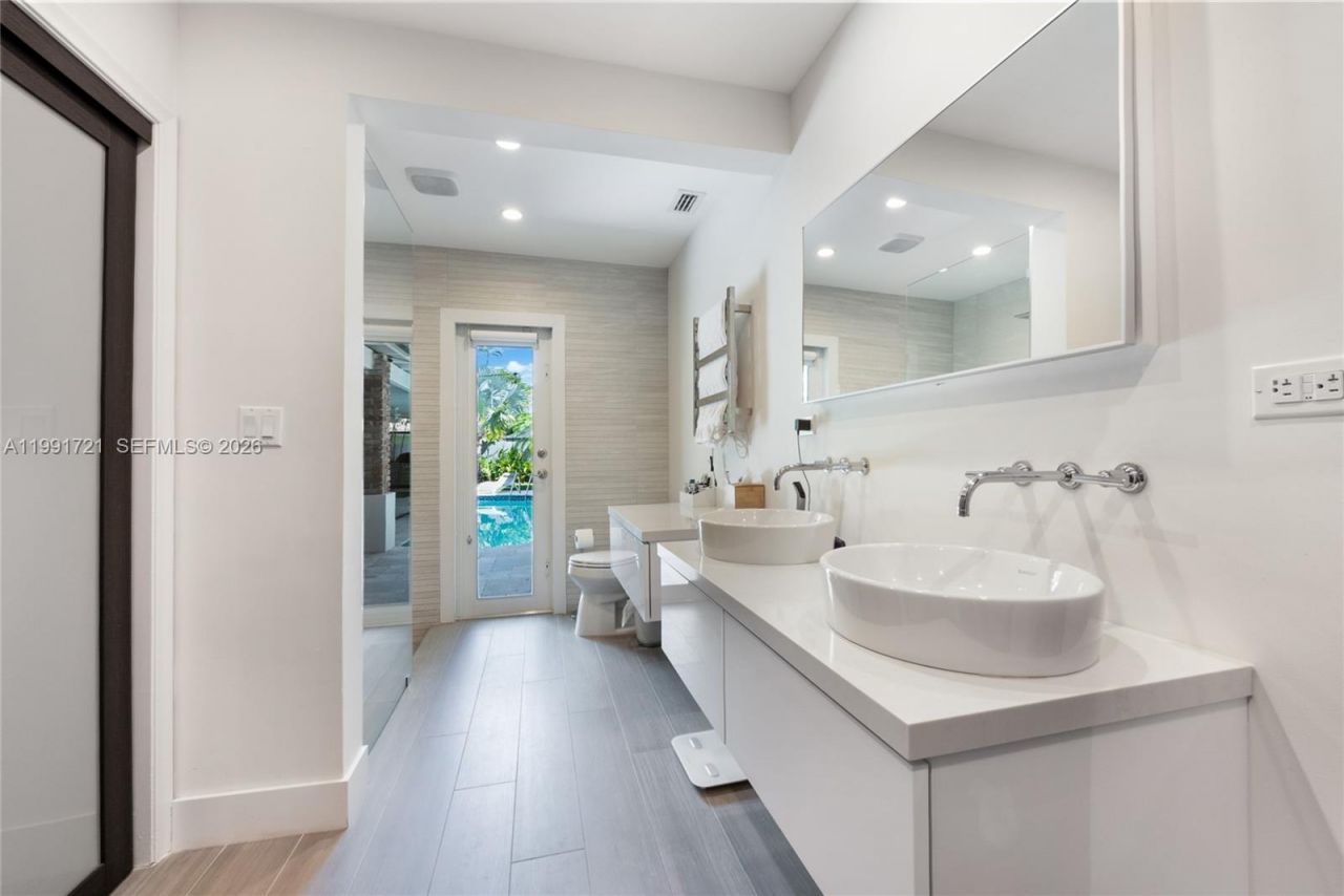 10330 SW 71st Ave , Pinecrest, FL 33156 Photo