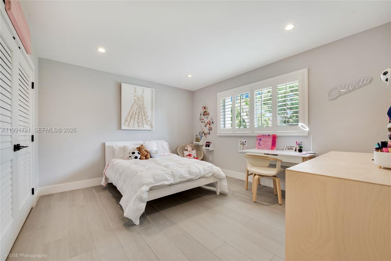 10330 SW 71st Ave , Pinecrest, FL 33156 Photo