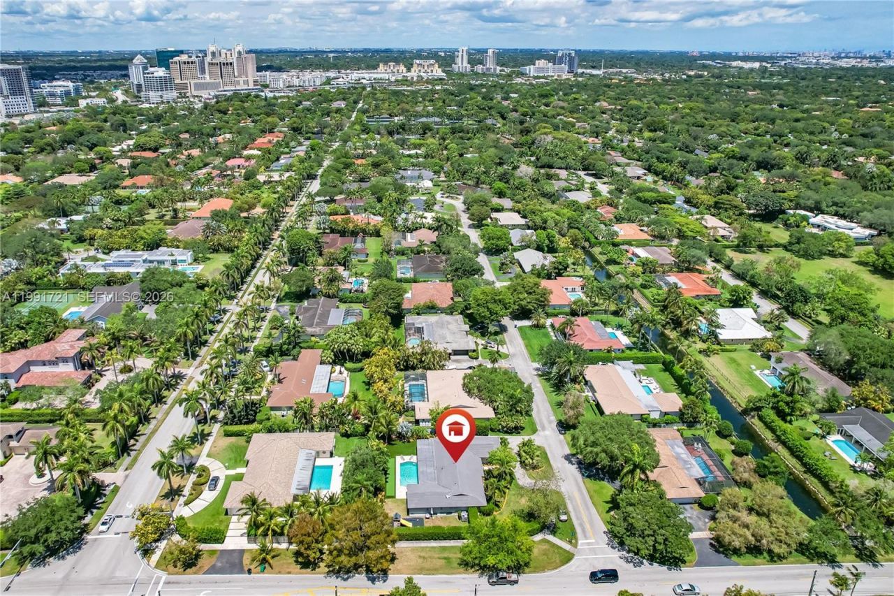 10330 SW 71st Ave , Pinecrest, FL 33156 Photo