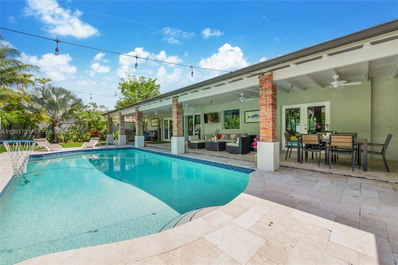 10330 SW 71st Ave, Pinecrest, FL 33156 Photo