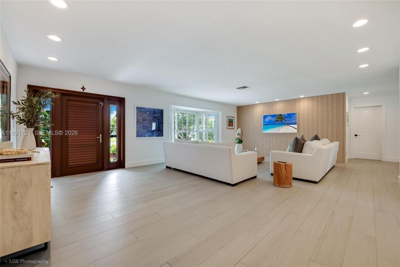 10330 SW 71st Ave , Pinecrest, FL 33156 Photo