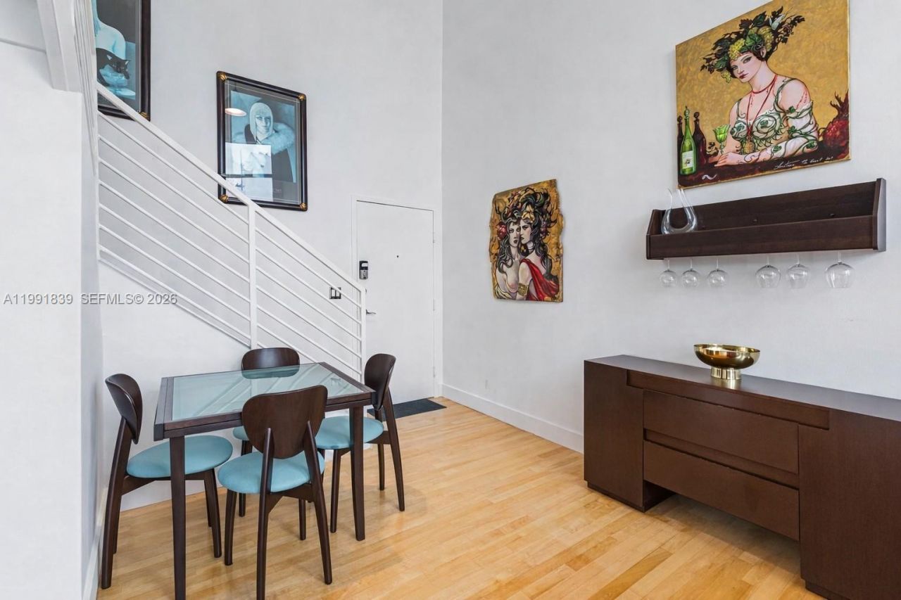 7728 Collins Ave , Unit 16, Miami Beach, FL 33141 Photo