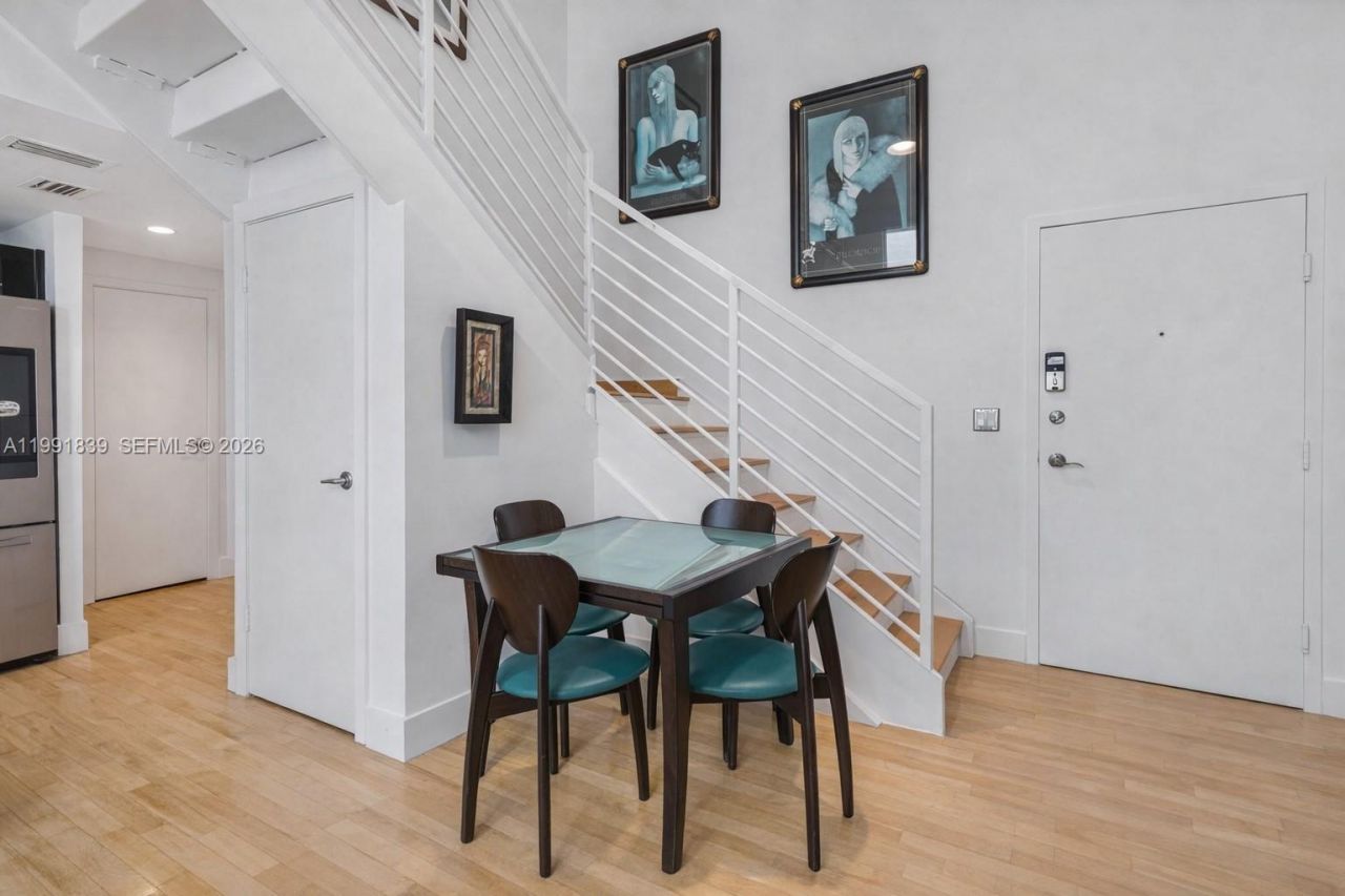 7728 Collins Ave , Unit 16, Miami Beach, FL 33141 Photo