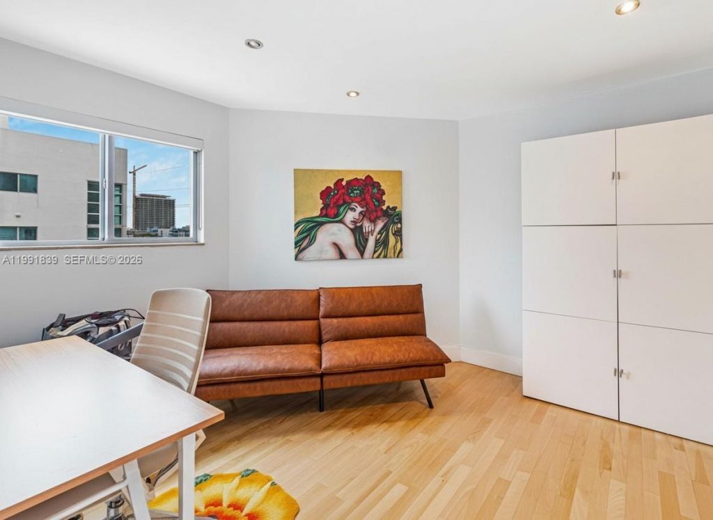 7728 Collins Ave , Unit 16, Miami Beach, FL 33141 Photo