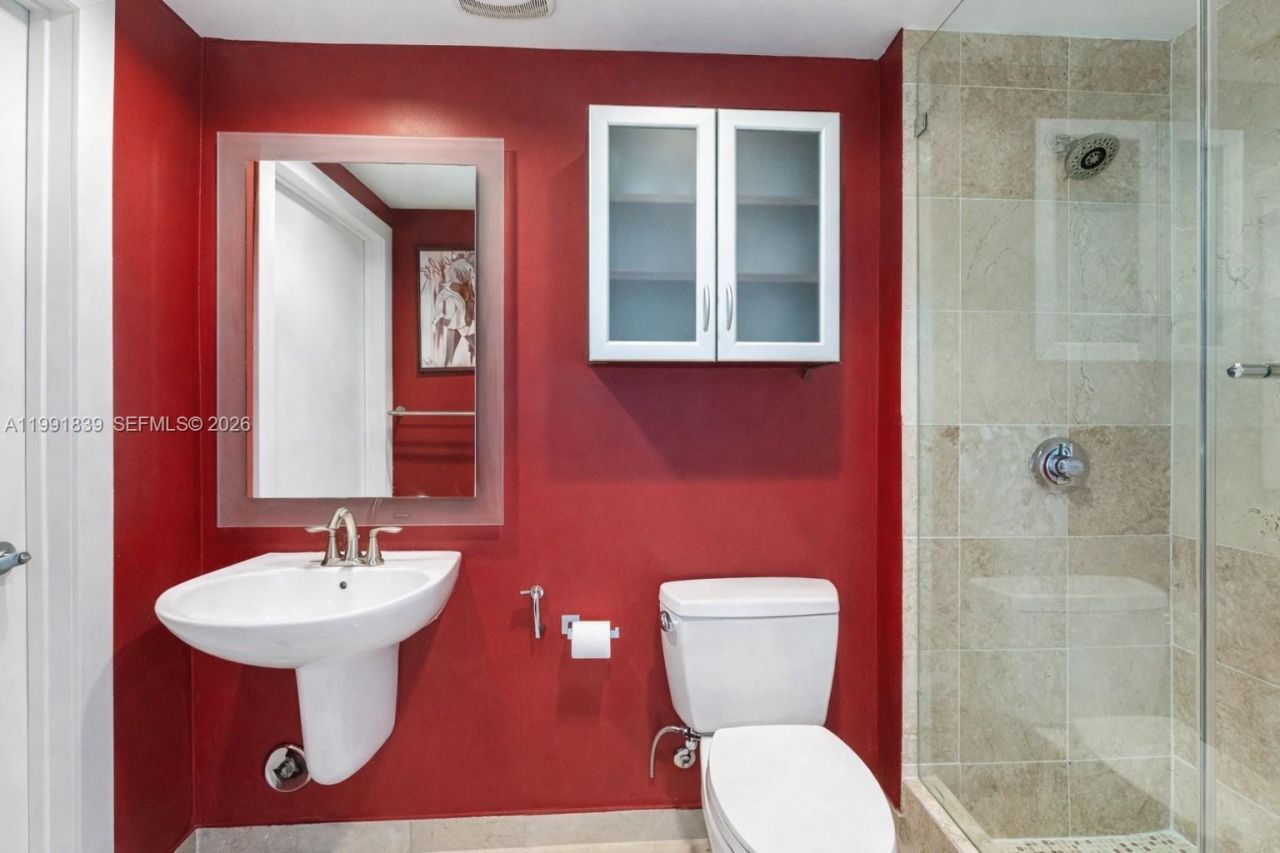 7728 Collins Ave , Unit 16, Miami Beach, FL 33141 Photo