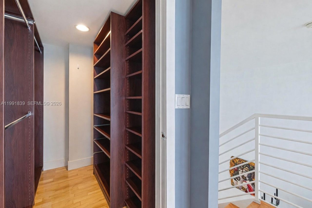 7728 Collins Ave , Unit 16, Miami Beach, FL 33141 Photo