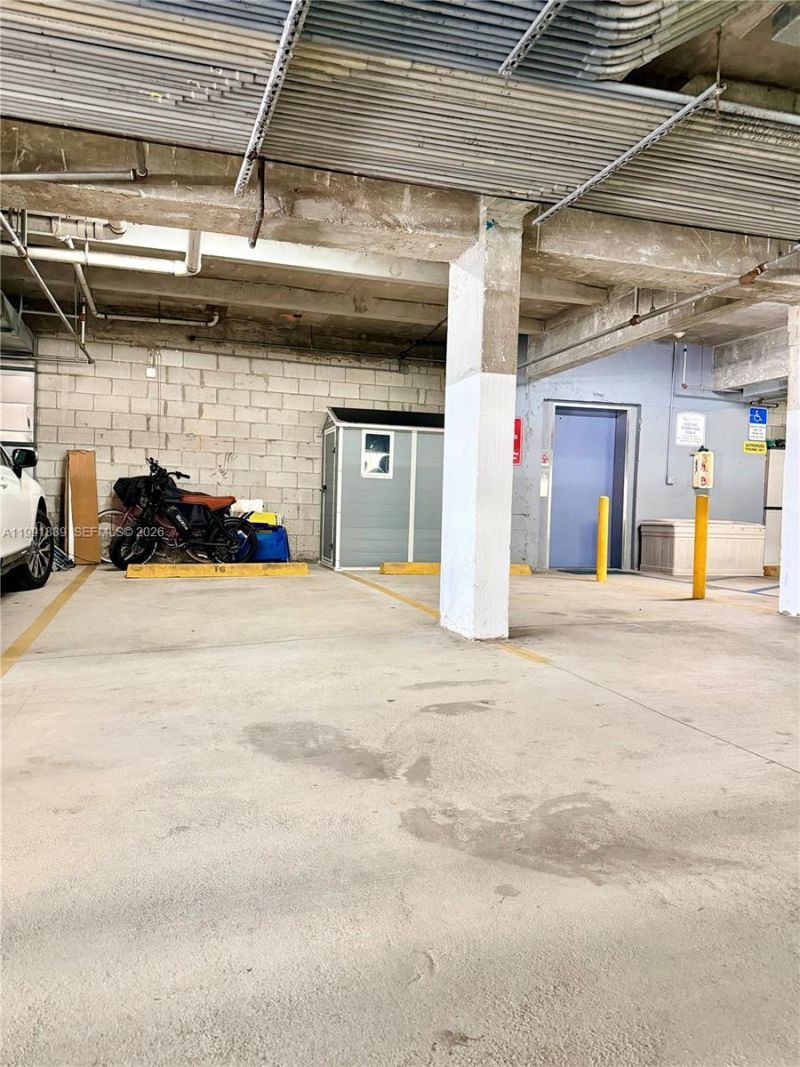 7728 Collins Ave , Unit 16, Miami Beach, FL 33141 Photo