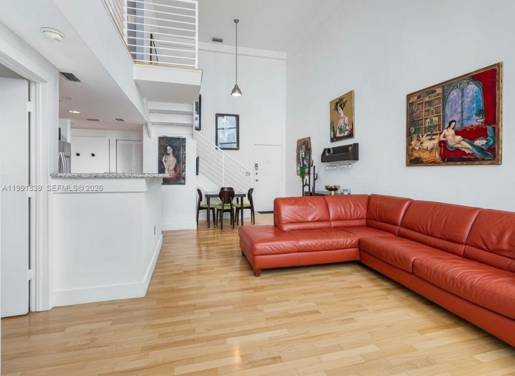 7728 Collins Ave , Unit 16, Miami Beach, FL 33141 Photo