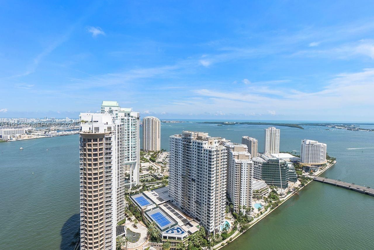 465 Brickell Ave , Unit 3905, Miami, FL 33131 Photo