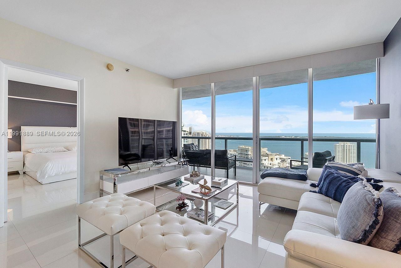 465 Brickell Ave , Unit 3905, Miami, FL 33131 Photo