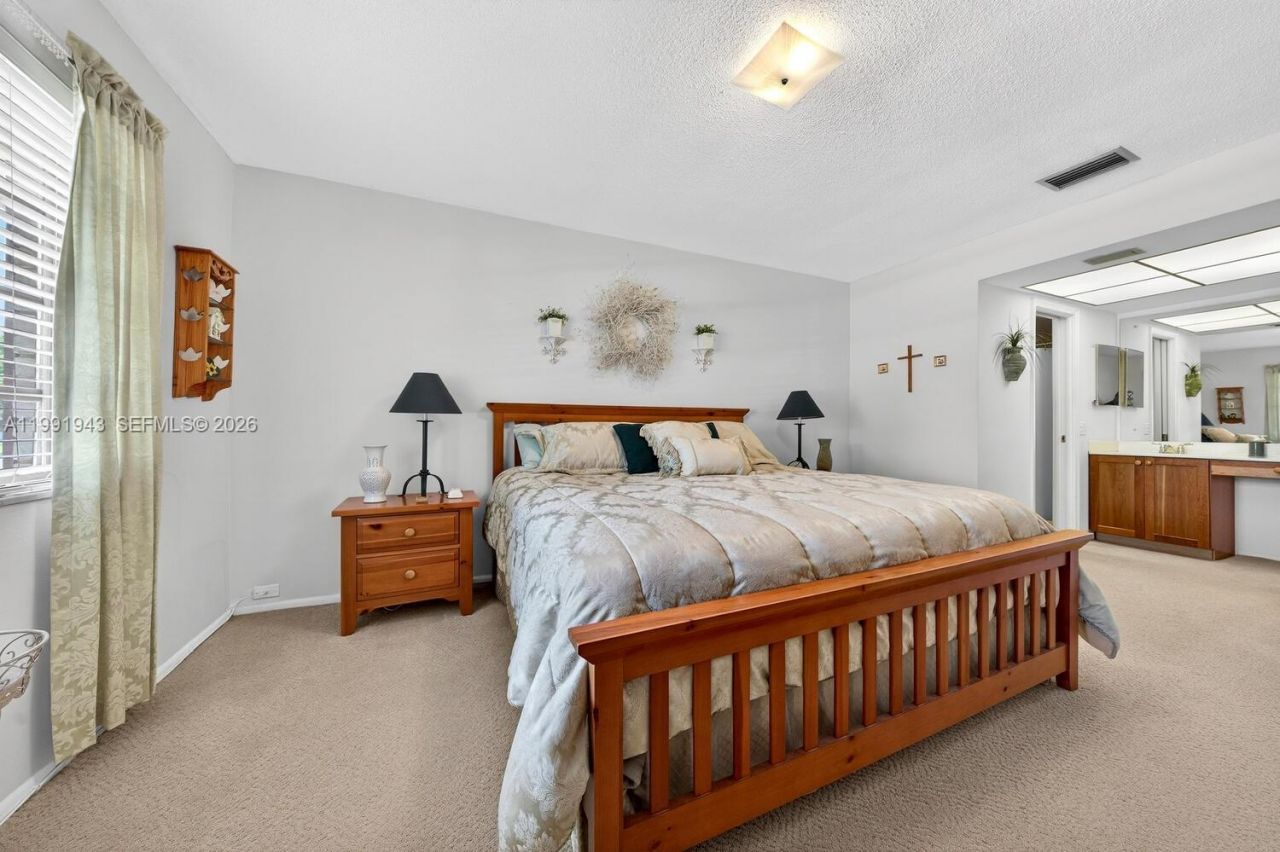 7241 NW 10th Pl , Plantation, FL 33313 Photo