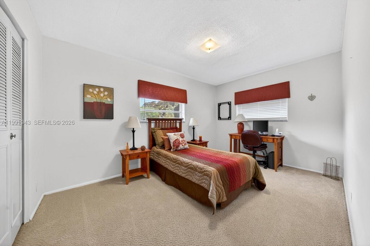 7241 NW 10th Pl , Plantation, FL 33313 Photo