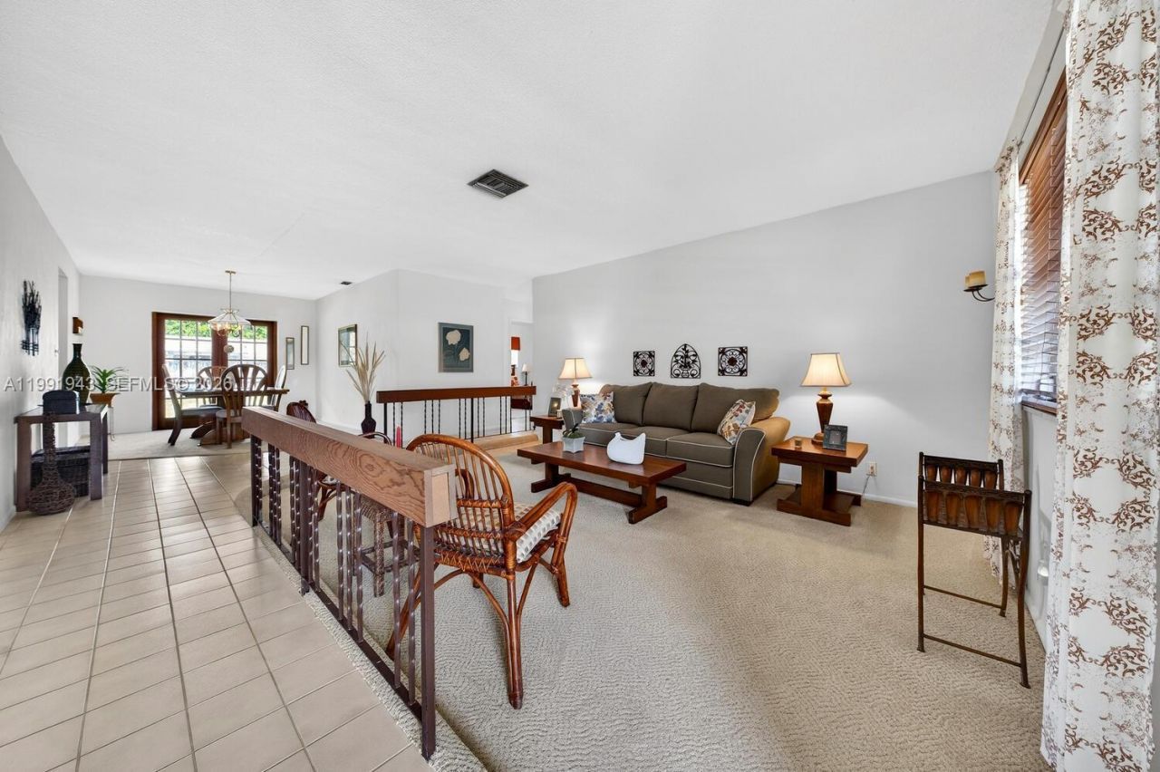 7241 NW 10th Pl , Plantation, FL 33313 Photo