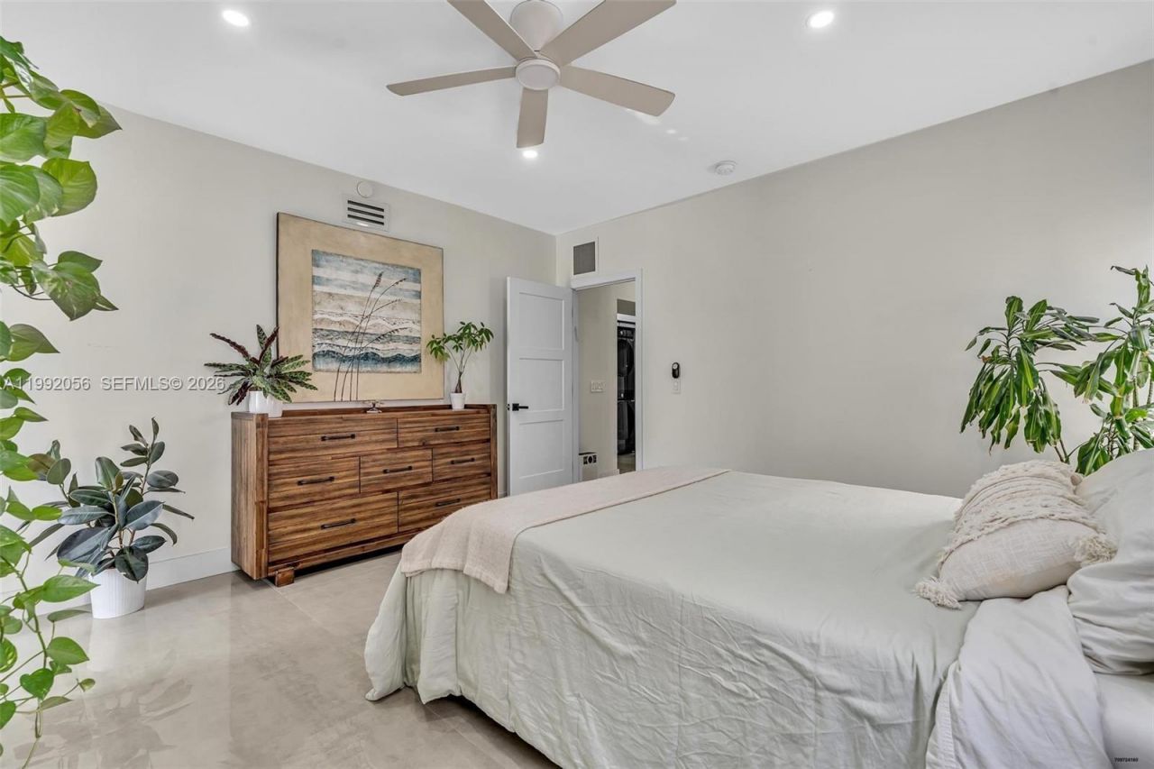 111 NW 46th St, Miami, FL 33127 Photo