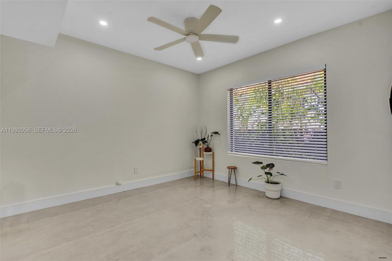 111 NW 46th St, Miami, FL 33127 Photo