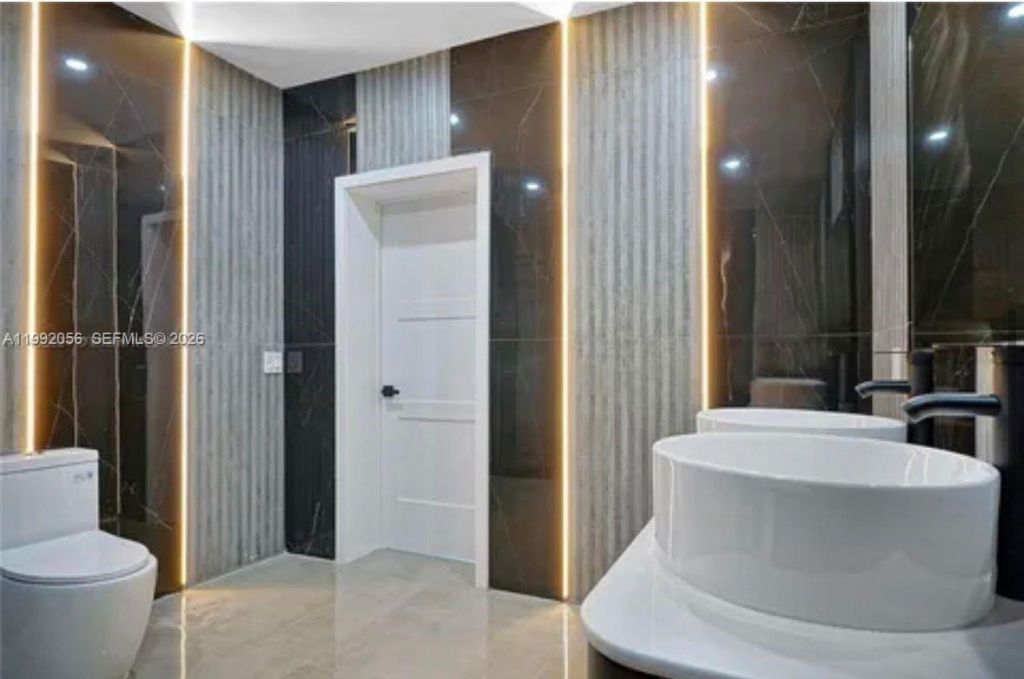 111 NW 46th St , Miami, FL 33127 Photo