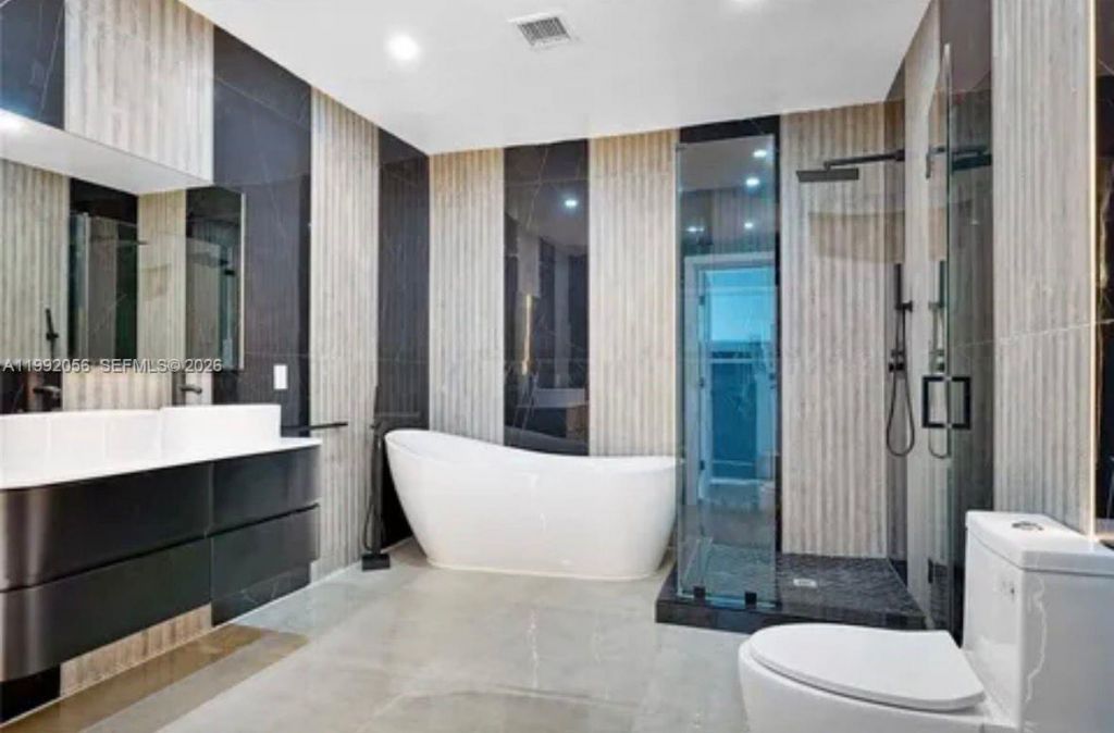 111 NW 46th St , Miami, FL 33127 Photo