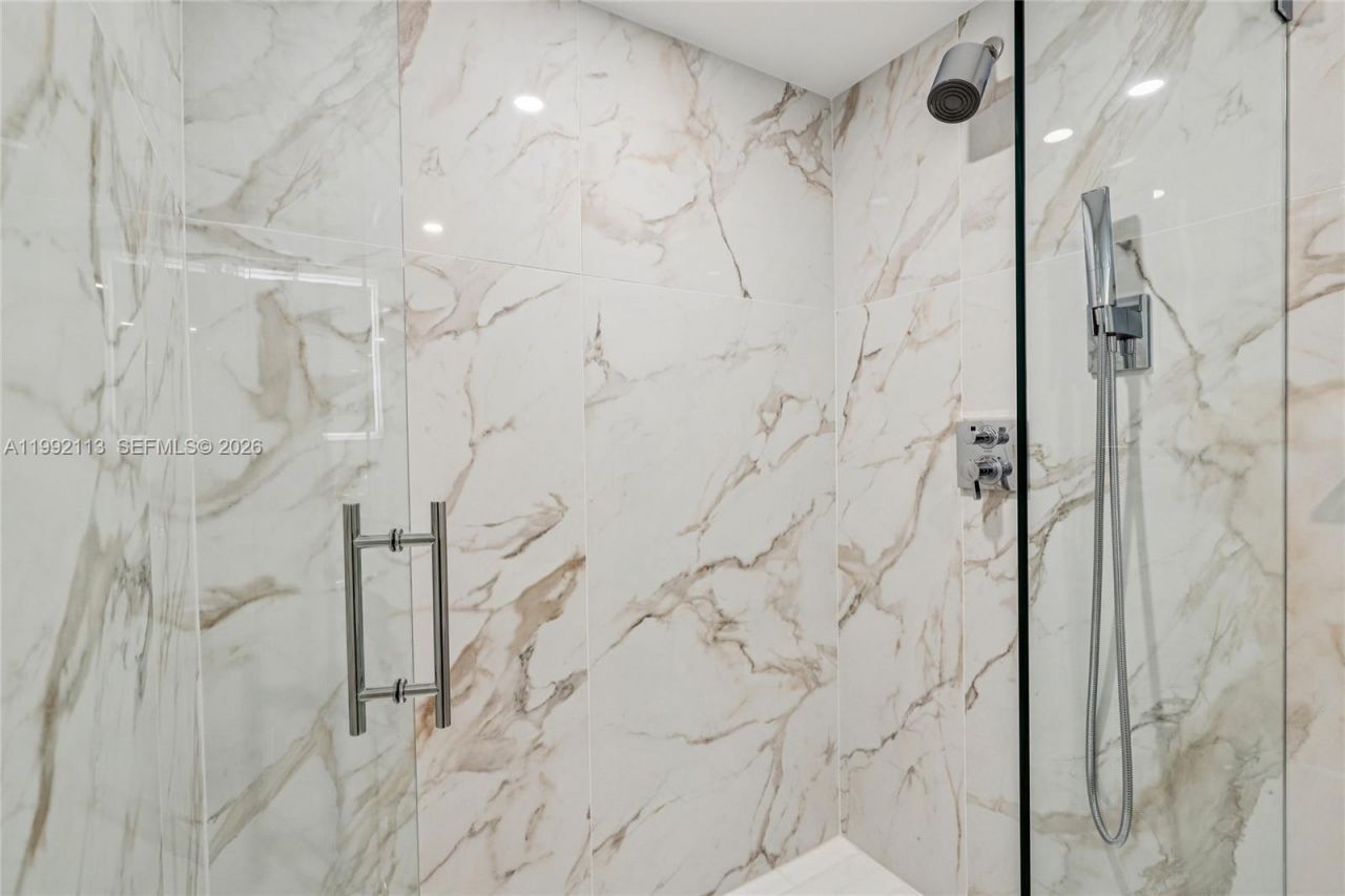 5660 Collins Ave, Unit 11C, Miami Beach, FL 33140 Photo