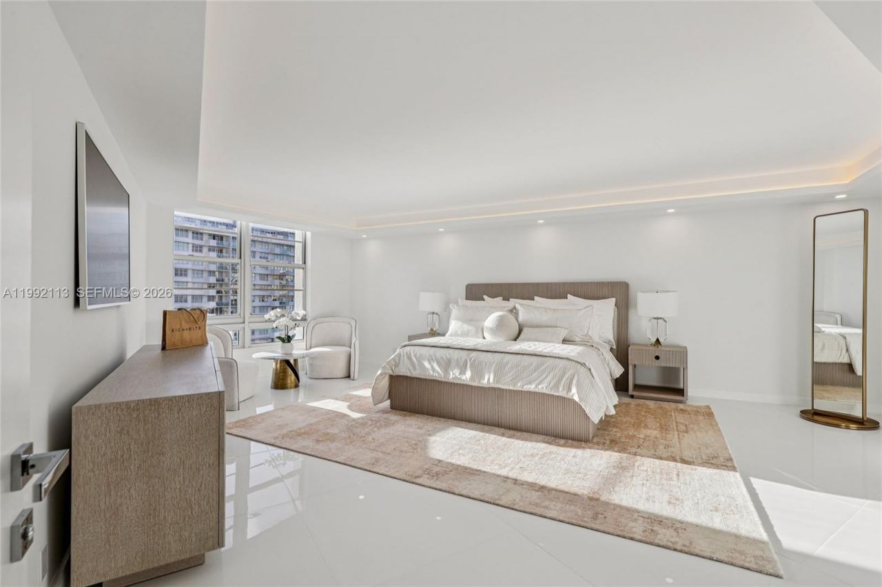 5660 Collins Ave, Unit 11C, Miami Beach, FL 33140 Photo