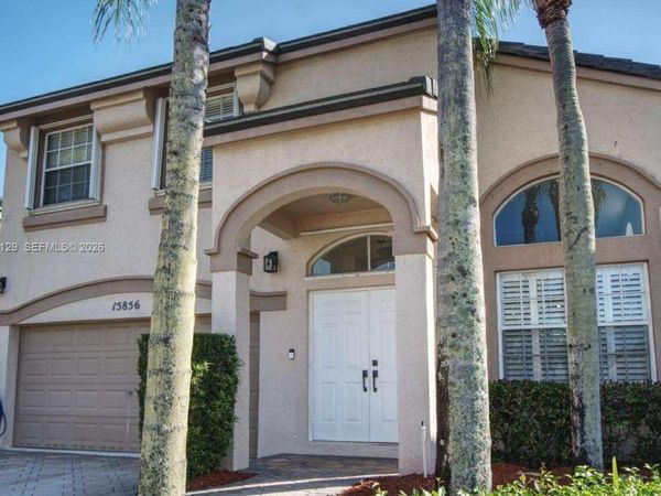 15856 NW 12th Ct , Pembroke Pines, FL 33028