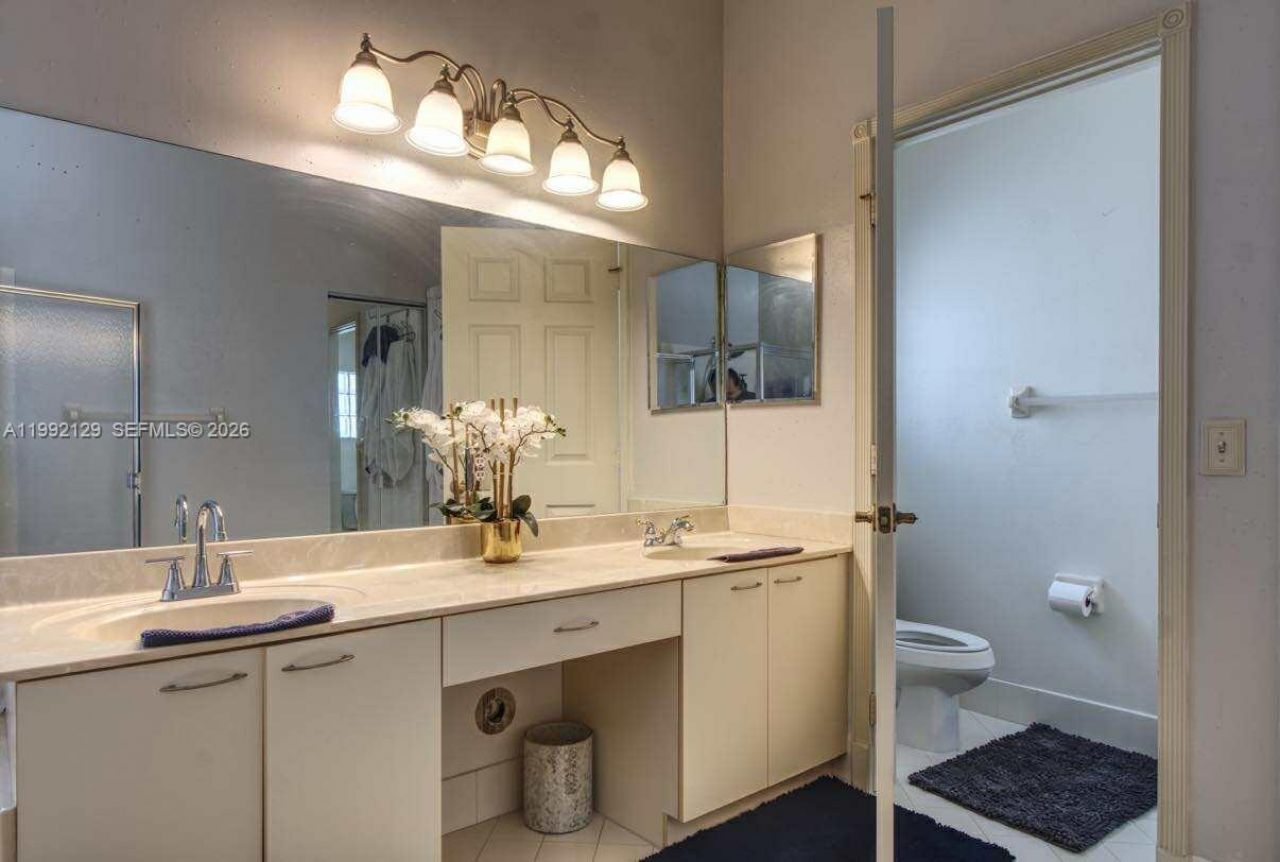 15856 NW 12th Ct , Pembroke Pines, FL 33028 Photo