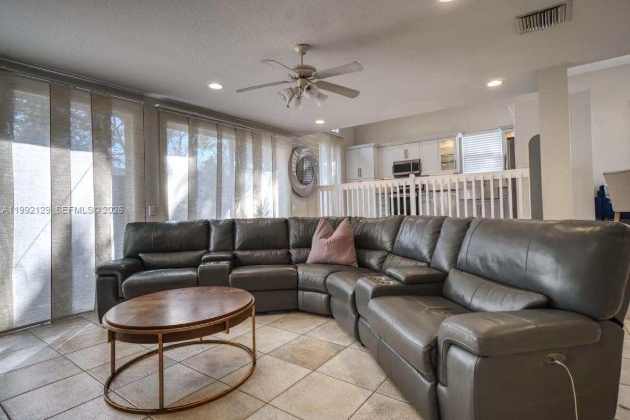 15856 NW 12th Ct , Pembroke Pines, FL 33028 Photo