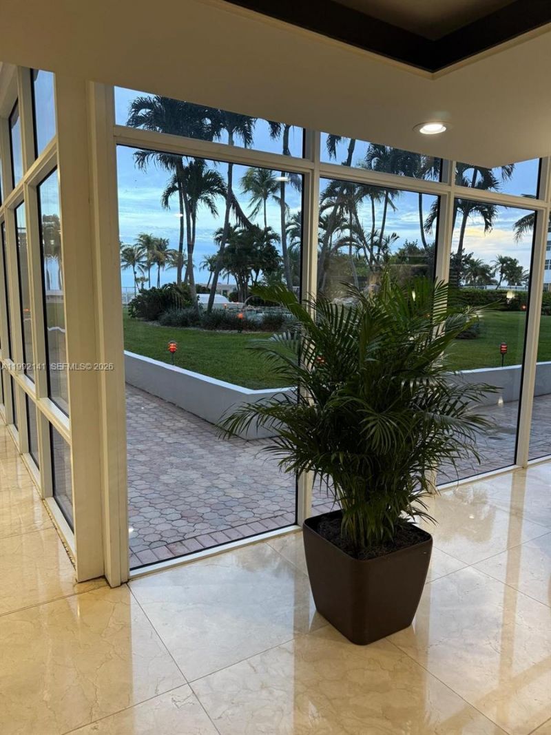 5005 Collins Ave , Unit 1525, Miami Beach, FL 33140 Photo