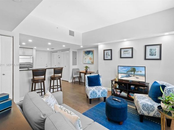 111 E Flagler St, Unit 909, Miami, FL 33131