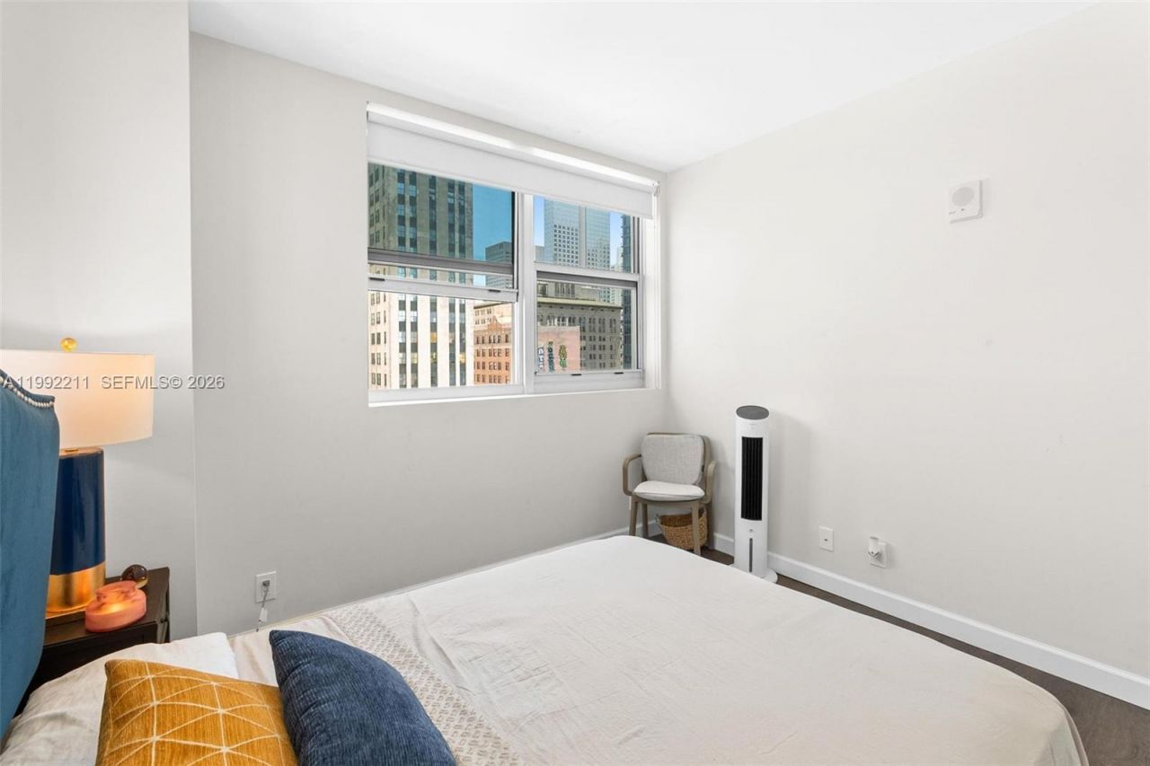 111 E Flagler St, Unit 909, Miami, FL 33131 Photo