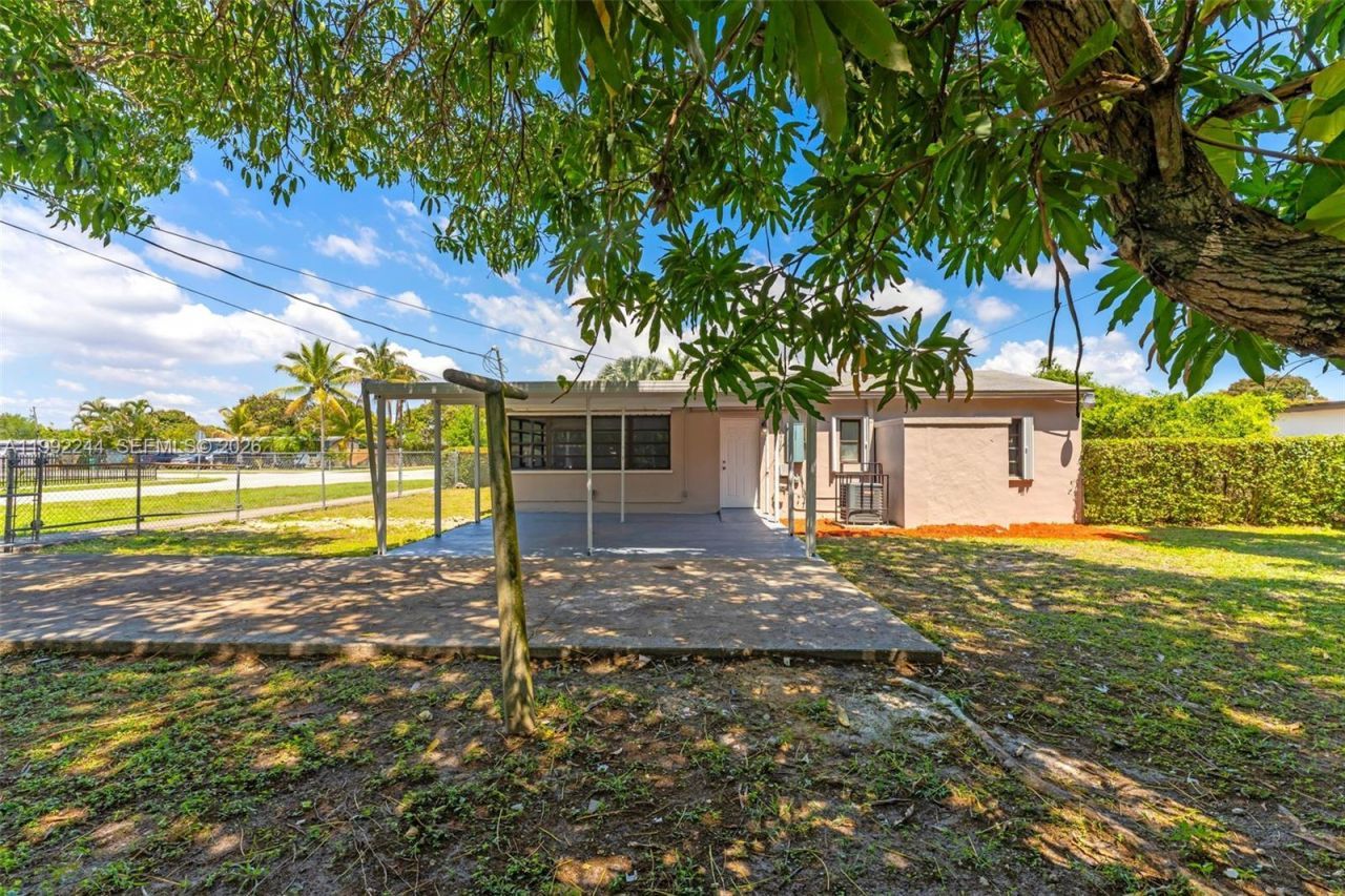 10170 SW 170th Ter, Miami, FL 33157 Photo