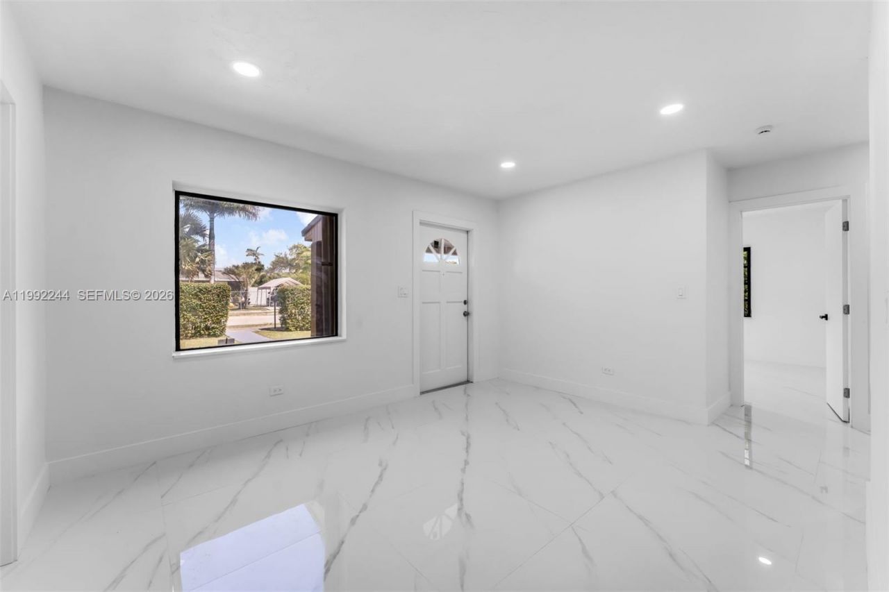 10170 SW 170th Ter, Miami, FL 33157 Photo