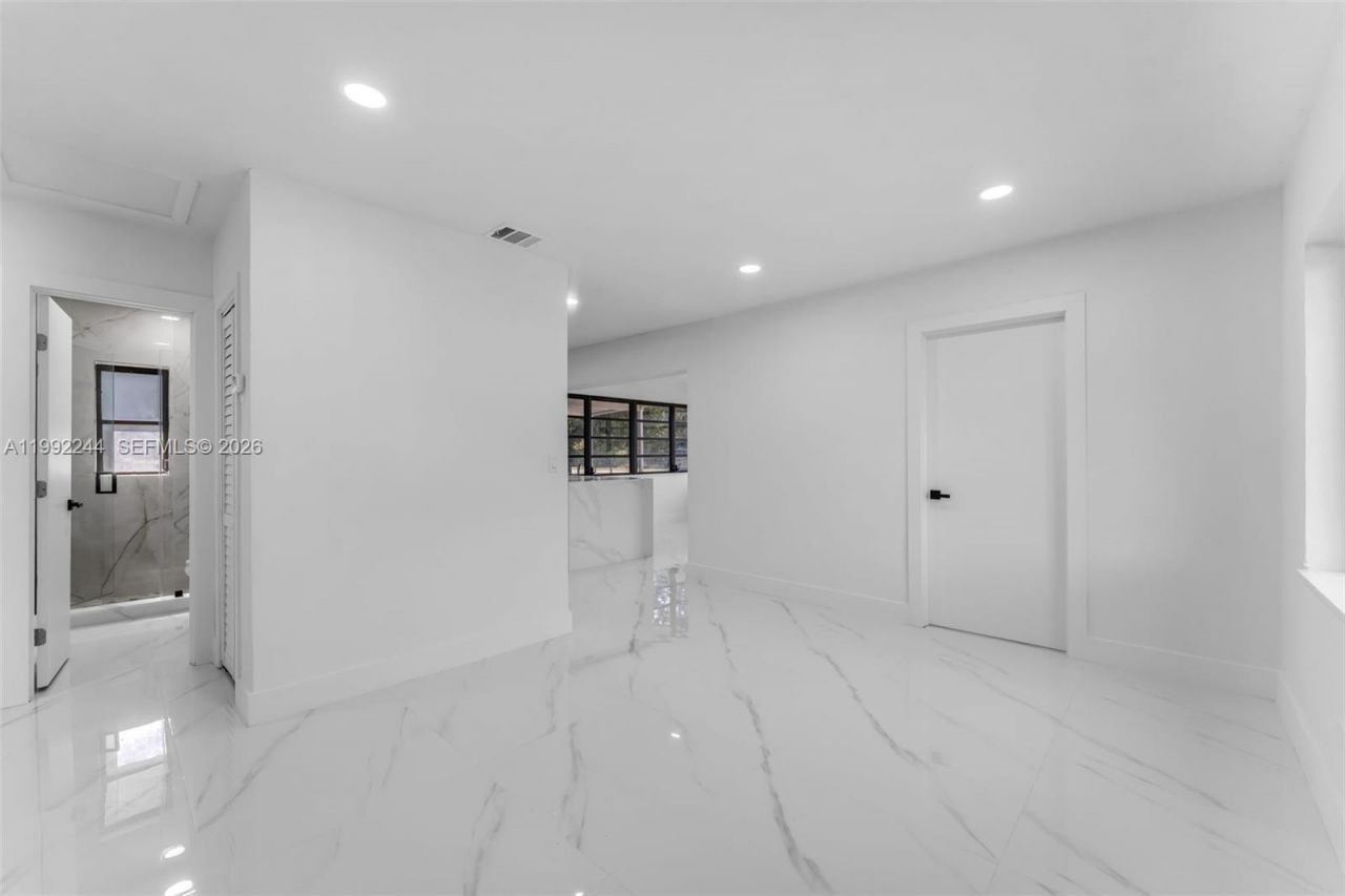 10170 SW 170th Ter, Miami, FL 33157 Photo