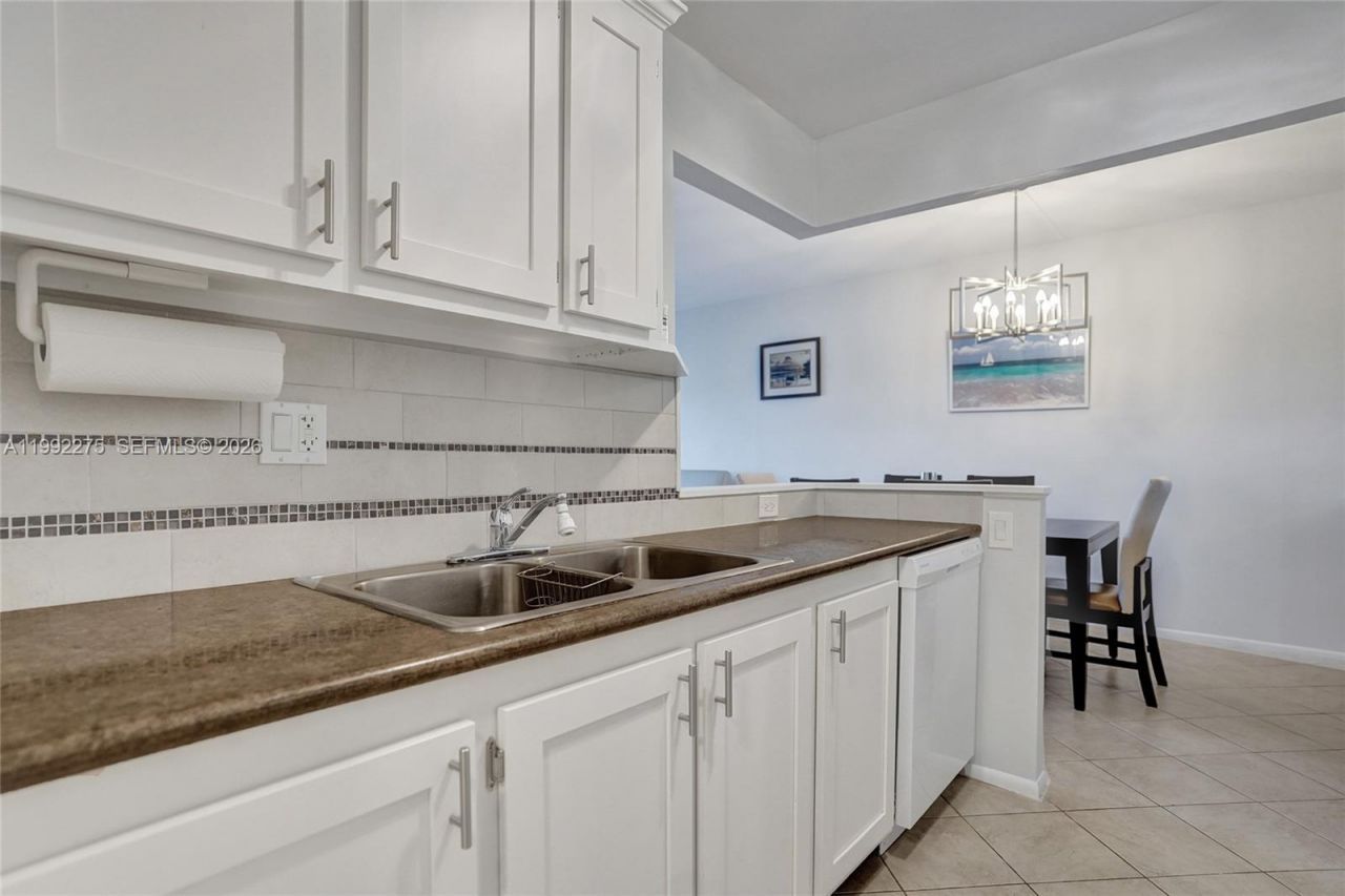 400 N Riverside Dr, Unit 503, Pompano Beach, FL 33062 Photo