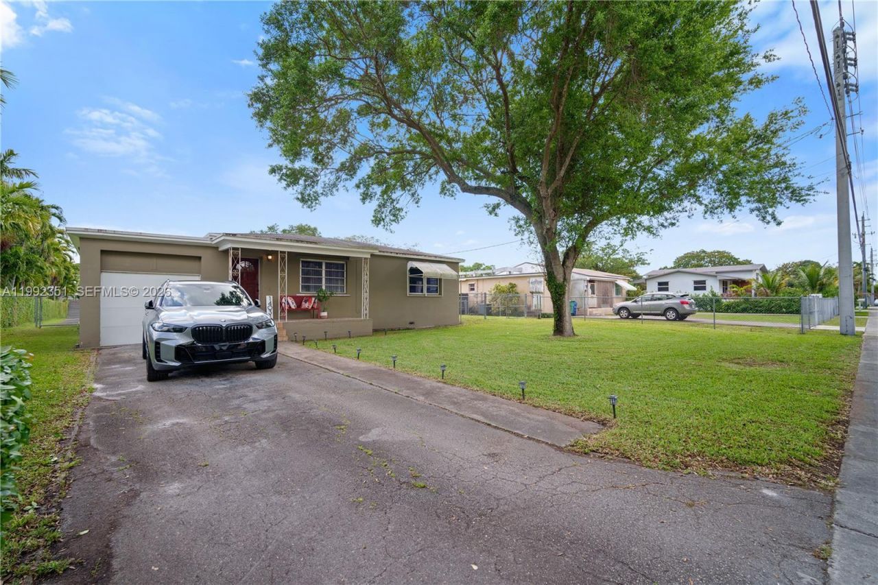 14031 NW 5th Ave , Miami, FL 33168 Photo