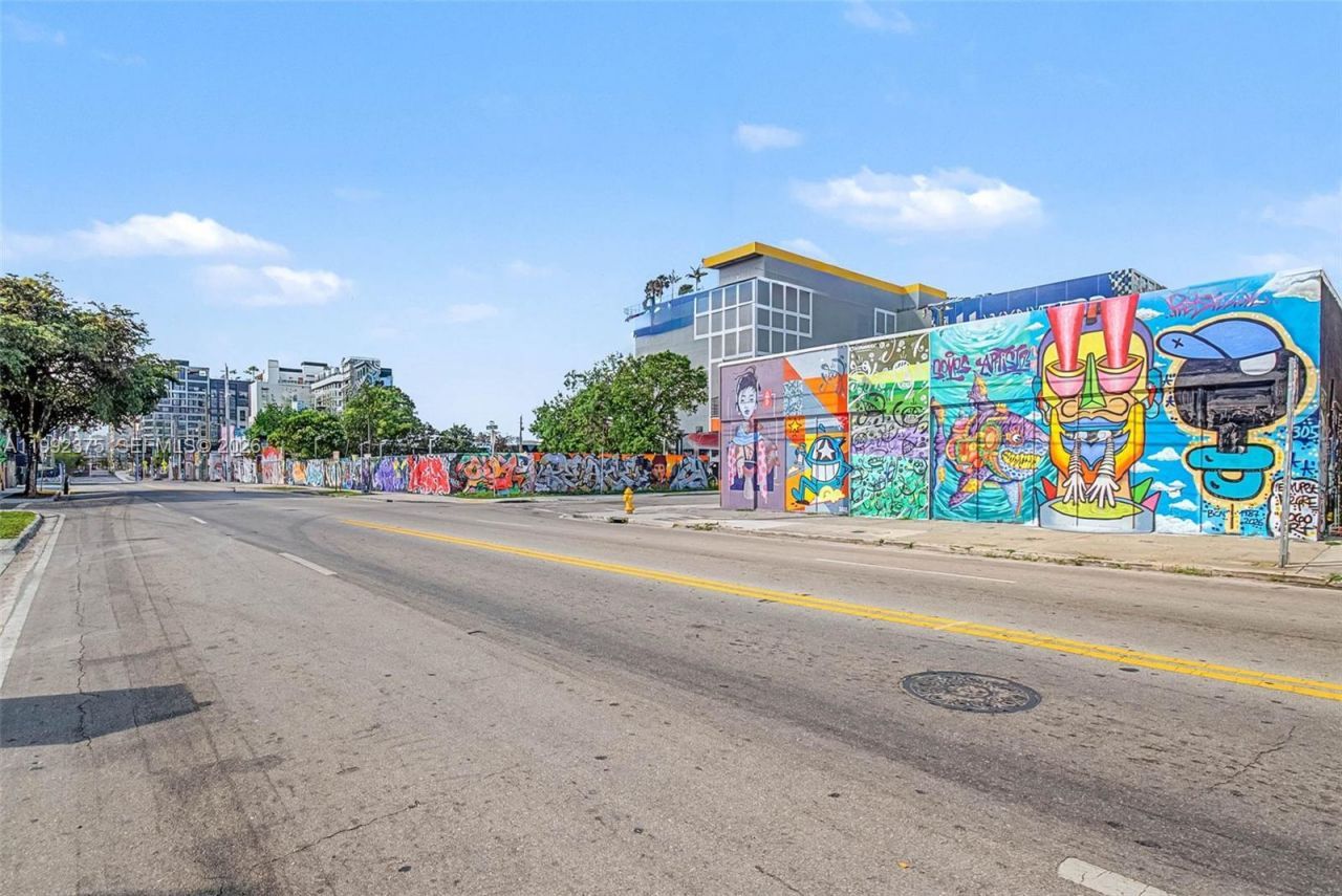 2500 N Miami Ave , Miami, FL 33127 Photo