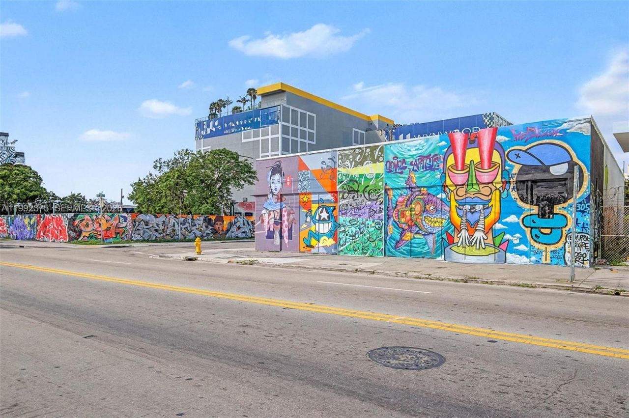 2500 N Miami Ave , Miami, FL 33127 Photo