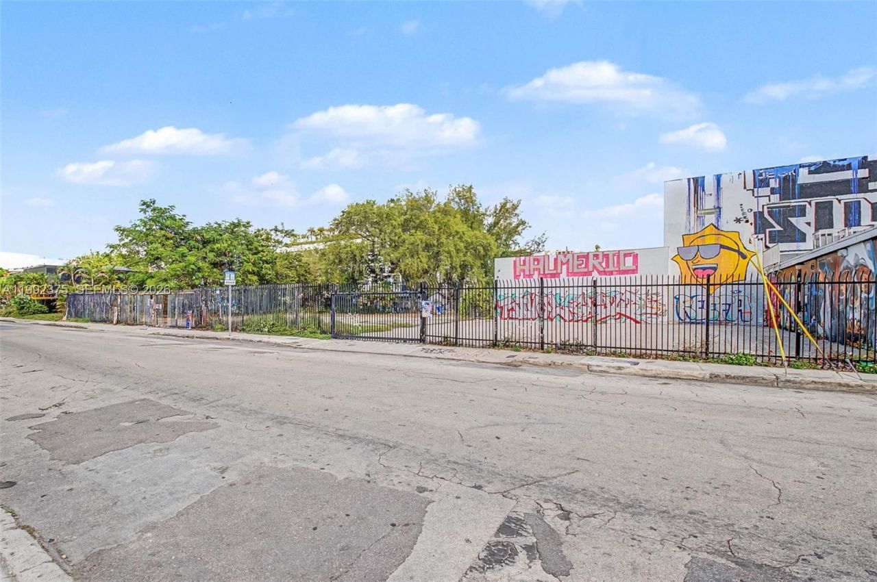 2500 N Miami Ave , Miami, FL 33127 Photo