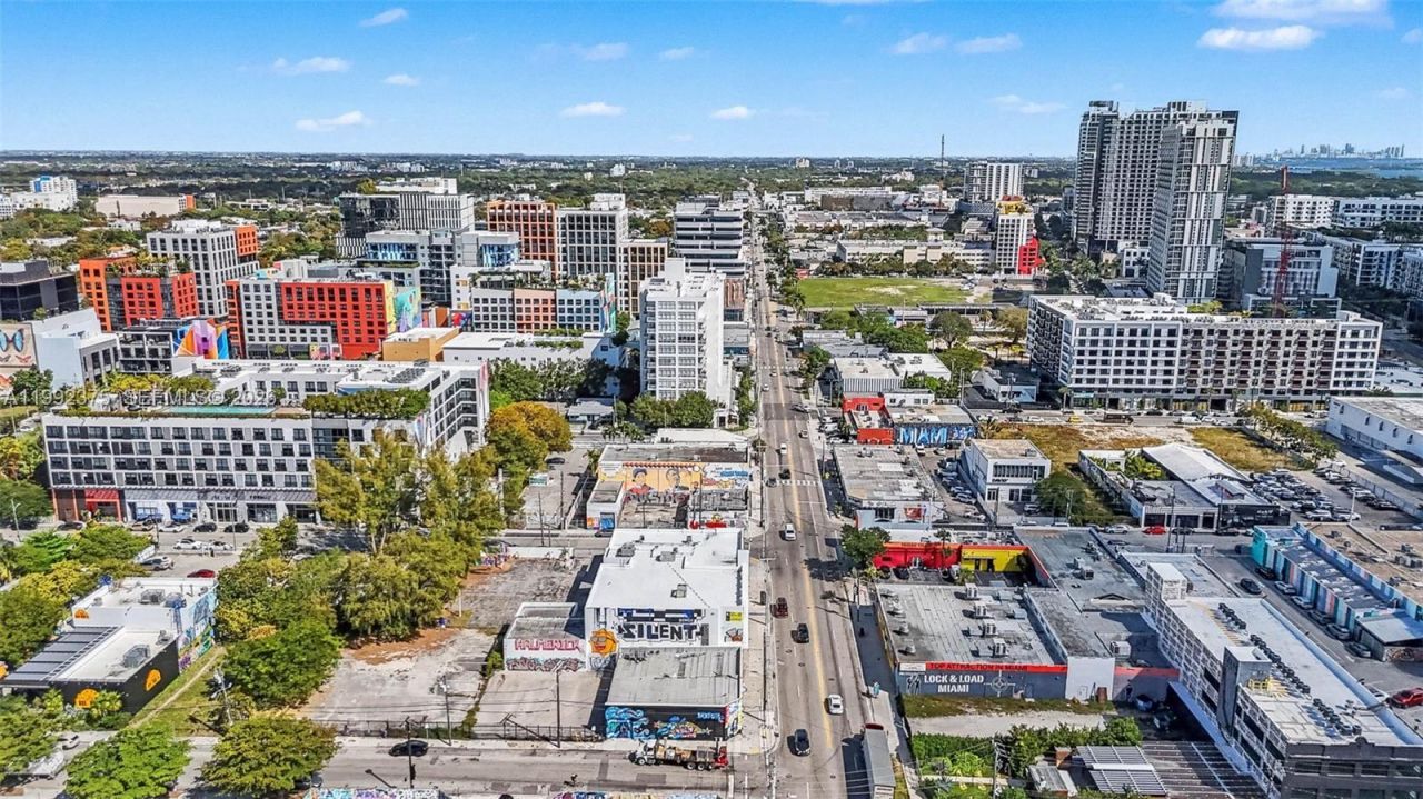 2500 N Miami Ave , Miami, FL 33127 Photo