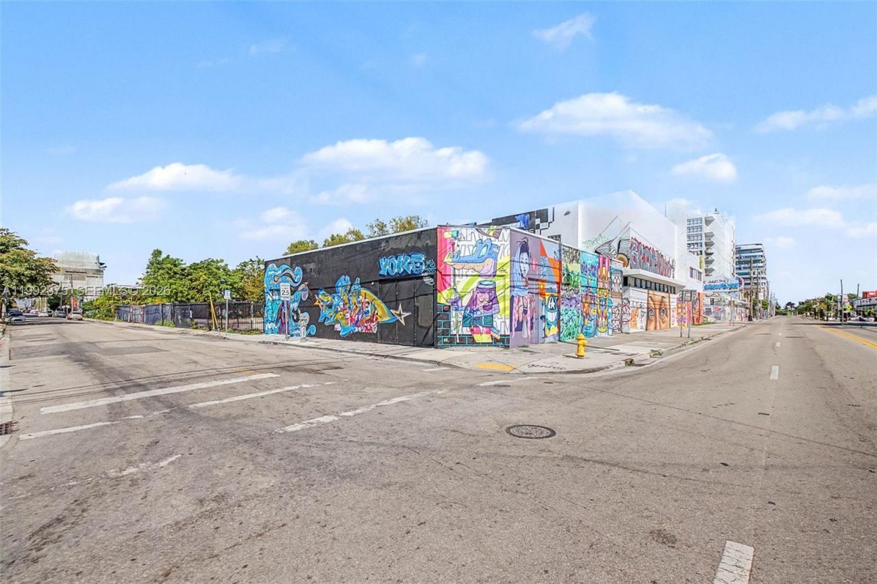 2500 N Miami Ave , Miami, FL 33127 Photo