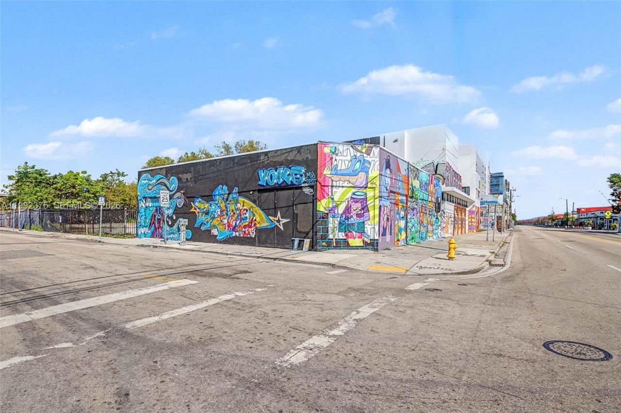 2500 N Miami Ave , Miami, FL 33127 Photo