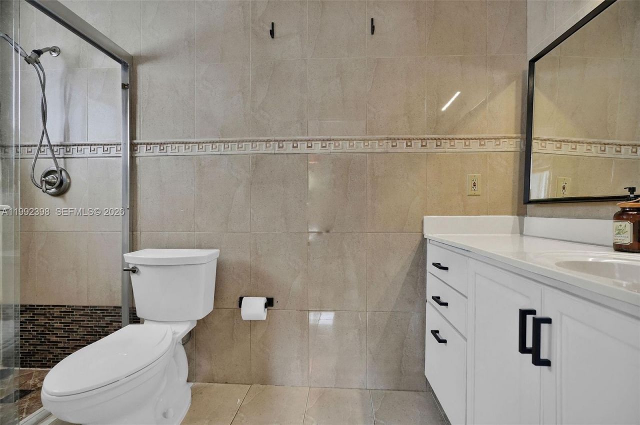 30 Bentley Dr , Miami Springs, FL 33166 Photo