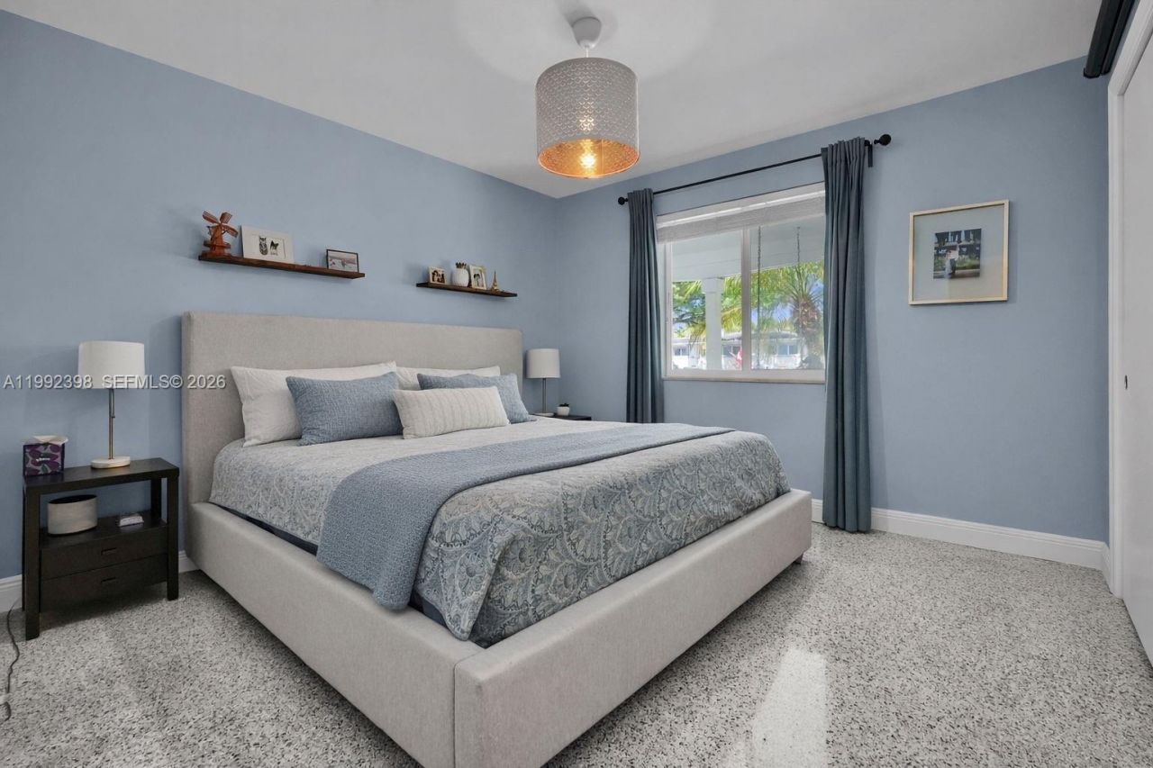 30 Bentley Dr , Miami Springs, FL 33166 Photo