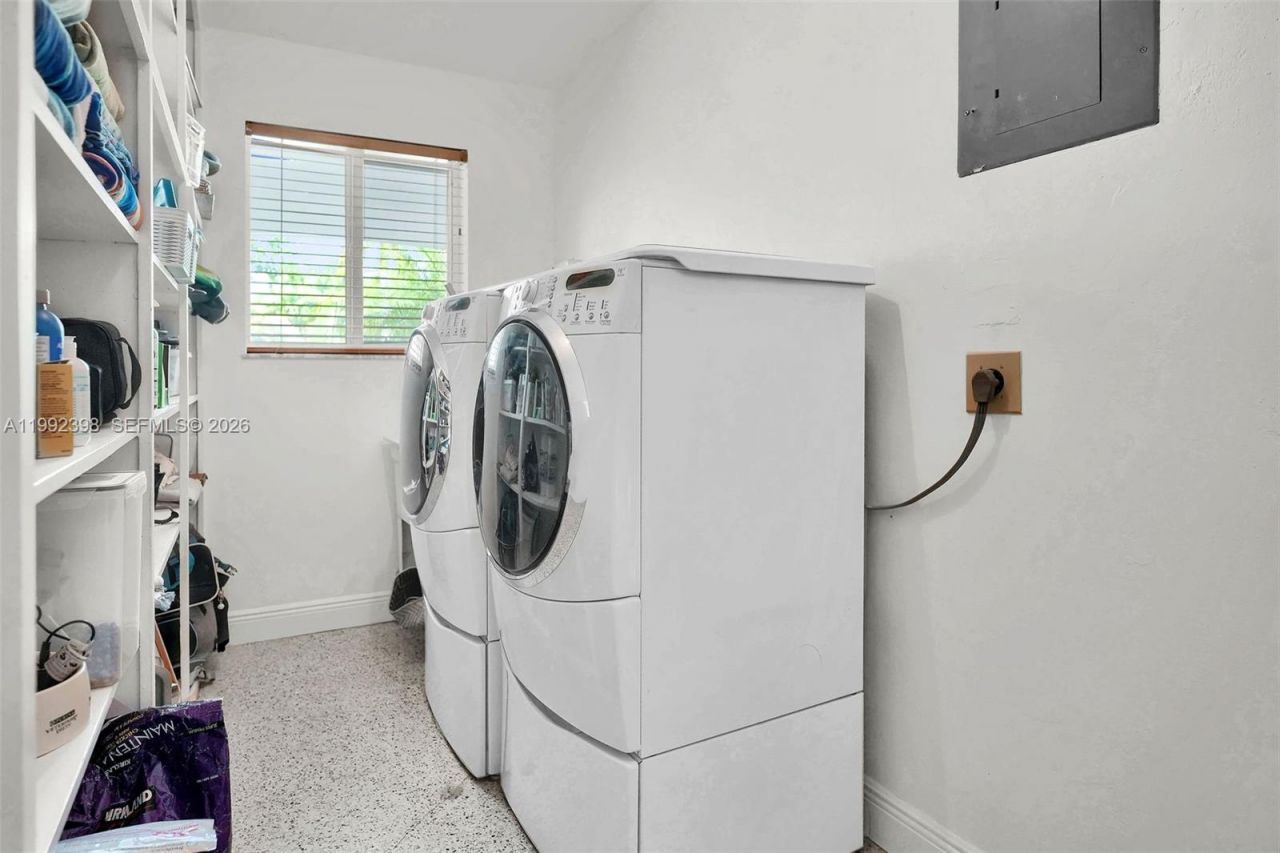 30 Bentley Dr , Miami Springs, FL 33166 Photo