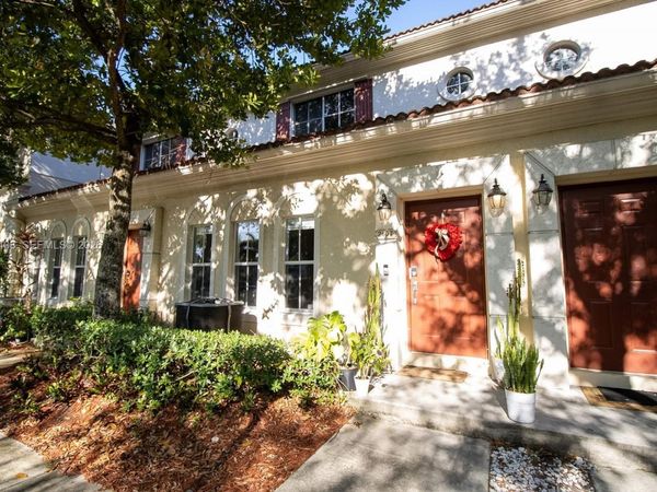 2607 SW 99th Way , Miramar, FL 33025