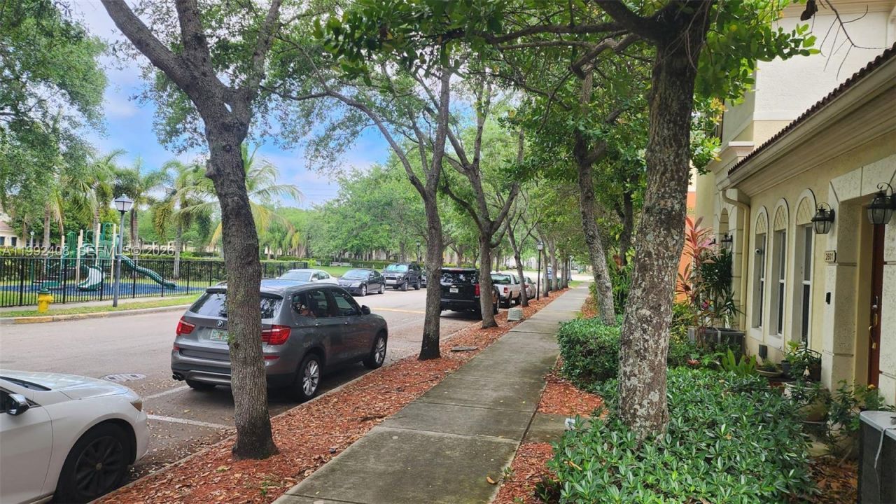 2607 SW 99th Way , Miramar, FL 33025 Photo