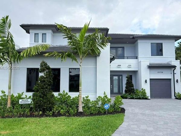 19708 NE 14th Ave, Miami, FL 33179